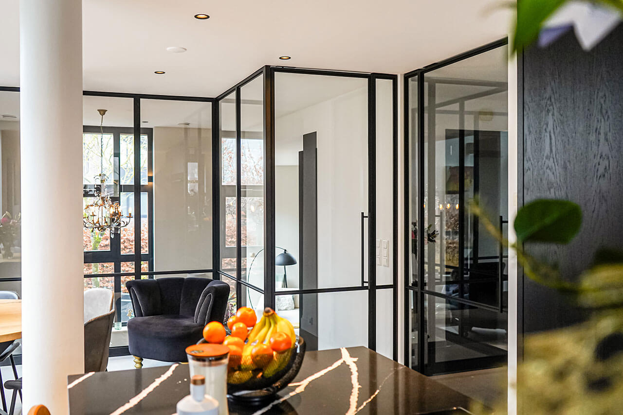 Maatwerk steel look deur